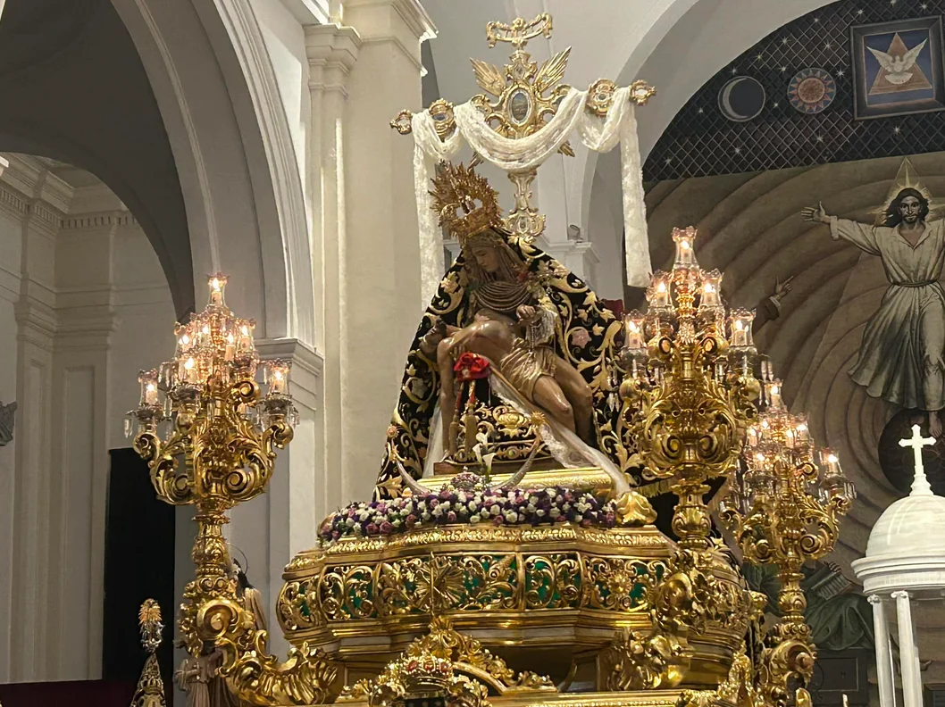 Las lluvias dejan Vélez-Málaga sin sus tradicionales procesiones el Viernes Santo