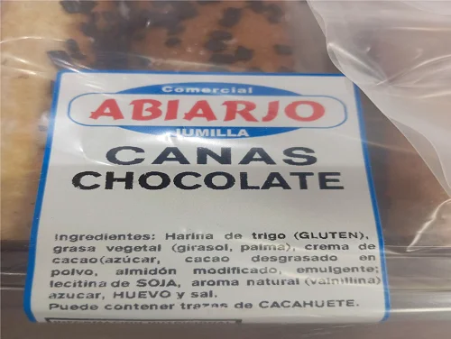Advertencia para personas alérgicas a frutos secos: Presencia de avellanas sin declarar en el etiquetado en cañas de chocolate procedentes de España (Ref ES2024/262)