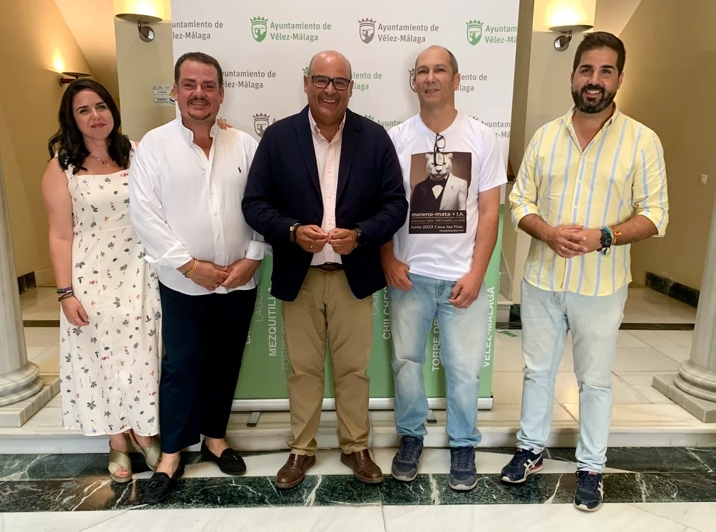Jesus Lupiañez juno a Lourdes Piña, David Segura , Miguel Angel Fernández y Rafael Moreno