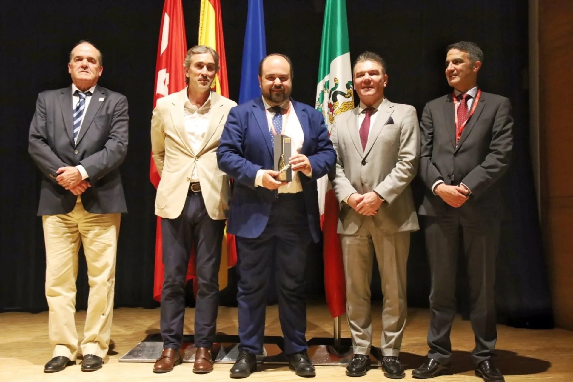 Este pueblo de la Axarquía distinguido con el premio internacional 'Escoba de Oro'