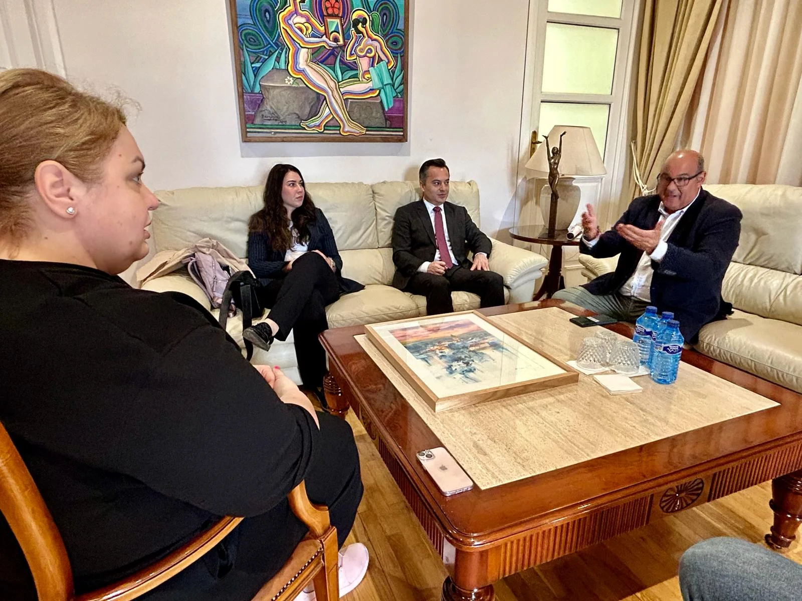 El alcalde se entrevista con el cónsul general de Rumanía en Sevilla, Cosmin Mitrea