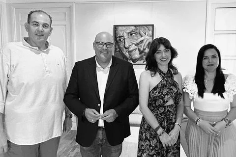 El PP de Vélez da un 'patinazo' doble con el anuncio del pregonero de la Feria de San Miguel