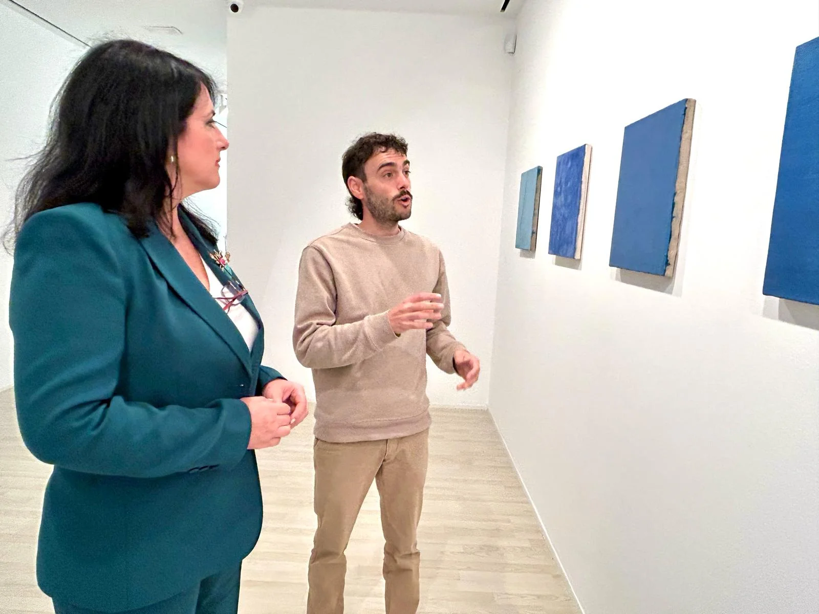 La Concejalía de Cultura presenta una nueva exposición en el Centro de Arte Contemporáneo ‘Francisco Hernández’ del pintor sevillano Quique Sarzamora 