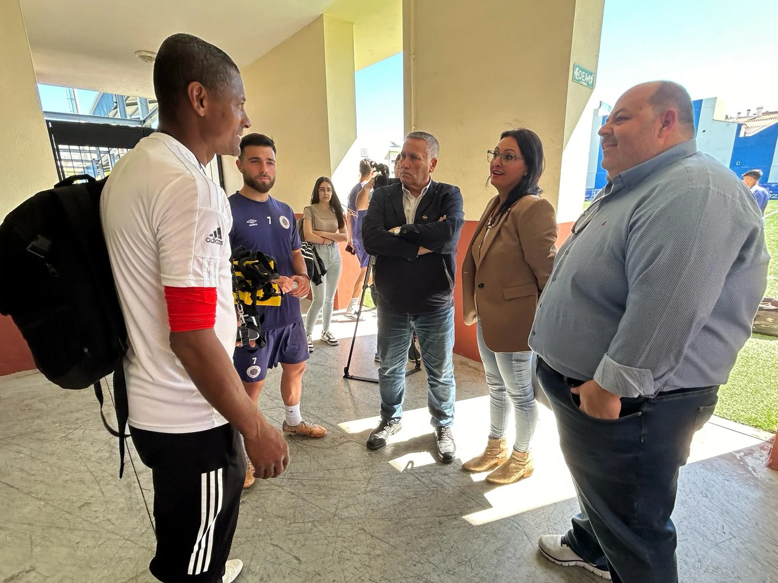 Un Veleño le pide a Ibai LLanos que compre el Vélez C.F bajo el lema @ibaillanos, hazlo 