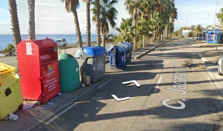 Muere joven de 26 años tras quedar atrapado en contenedor de ropa en Chilches