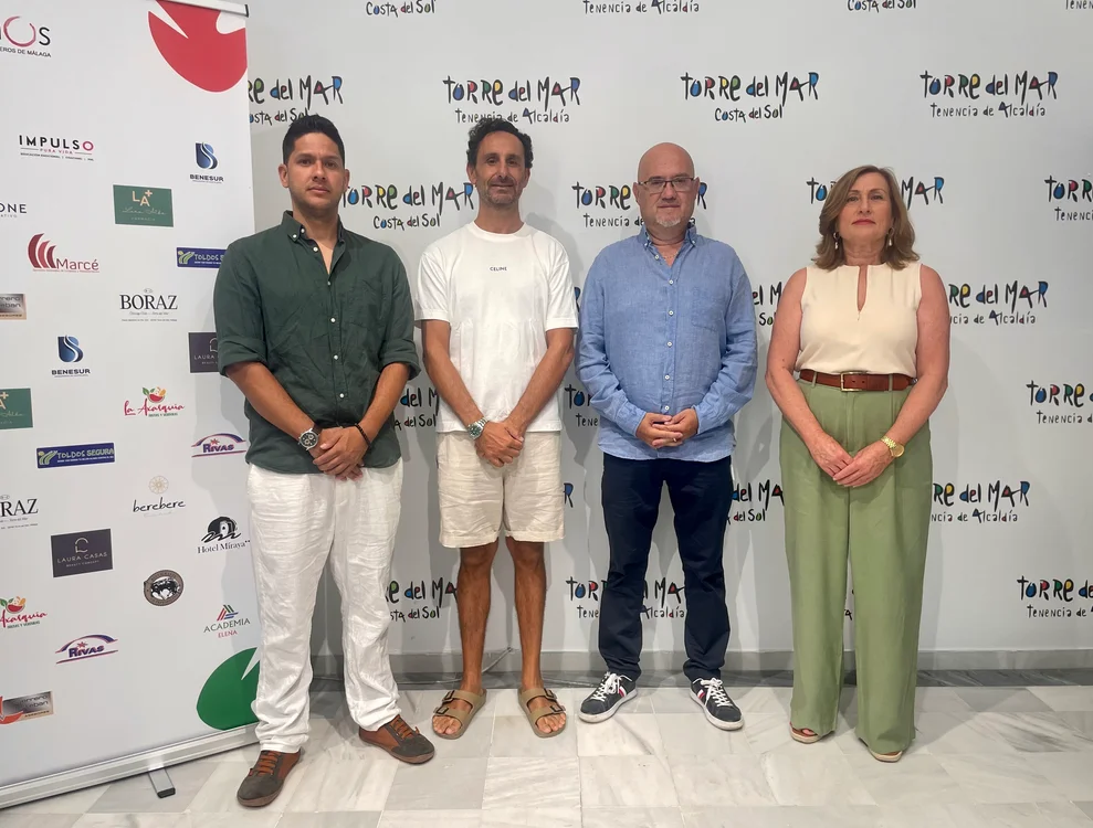 El Chiringuito Boraz vencedor de La Ruta del Cóctel del Torre del Mar 