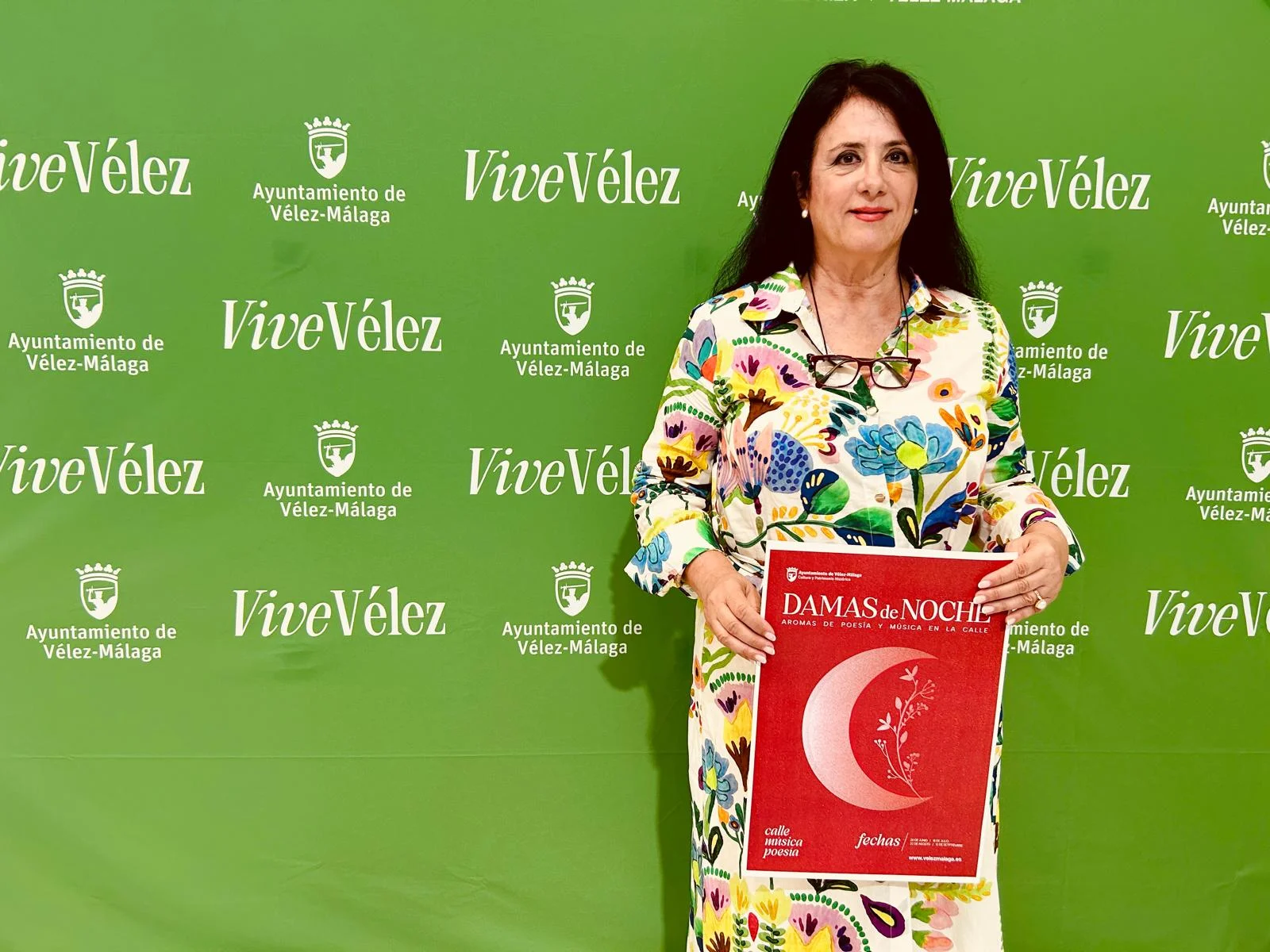 Vélez-Málaga presenta ciclo de poesía 'Dama de Noche'