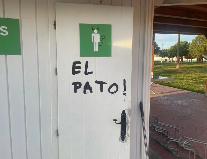 El vandalismo vuelve a impactar de lleno en el renovado Parque La Fortaleza-Bulevar Verde de Vélez-Málaga