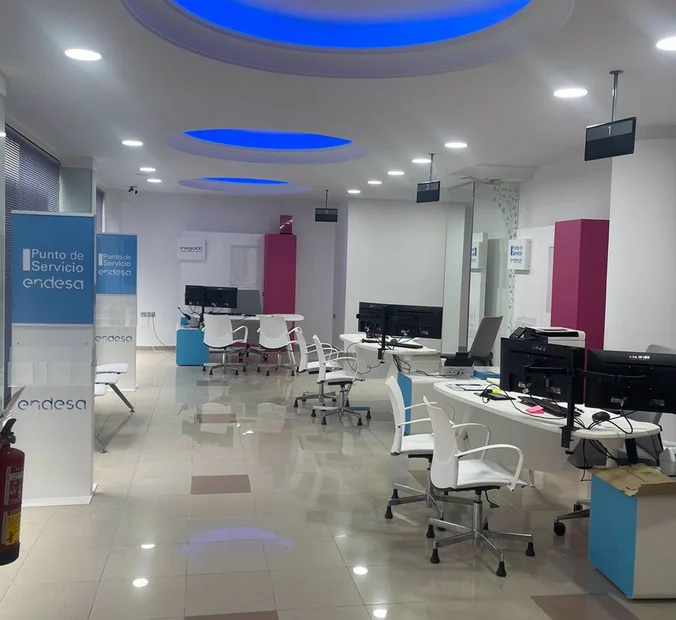 Endesa abre las puertas de su nuevo punto de atención comercial en Torre del Mar