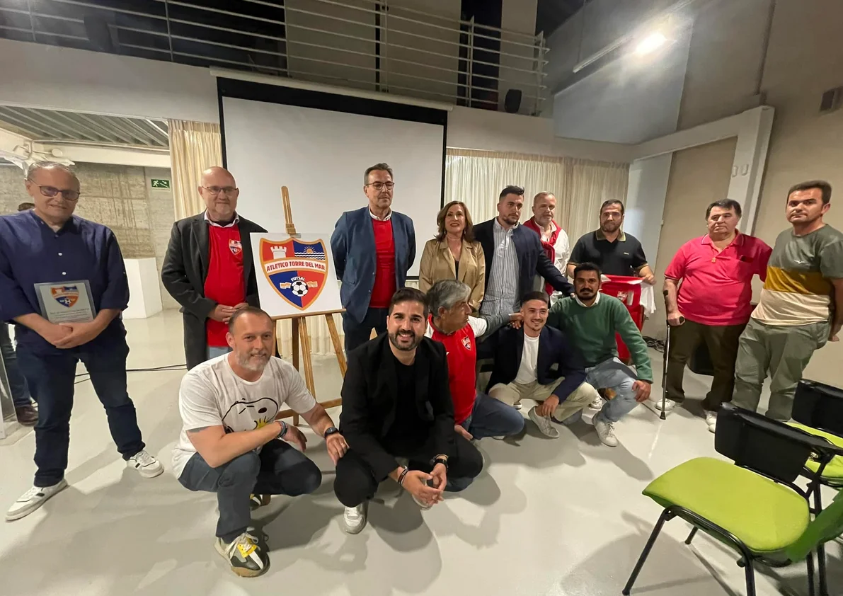Foto Familia Presentación del Club Deportivo Atlético Torre del Mar de Fútbol Sala