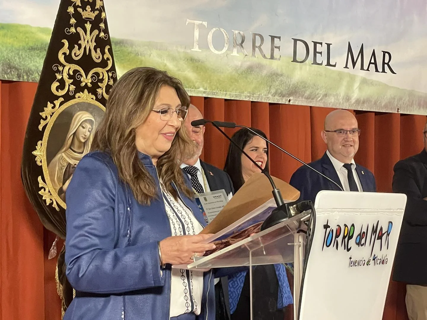 Torre del Mar presenta el cartel anunciador de la Romería de la Virgen del Carmen 2024, obra de Rosa Dolores Fernández