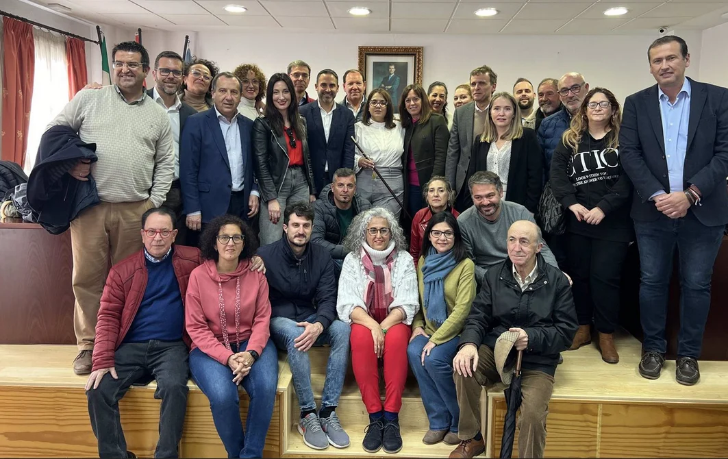 PSOE e IU abren un nuevo tiempo en Humilladero tras prosperar la moción de censura al Partido Popular 