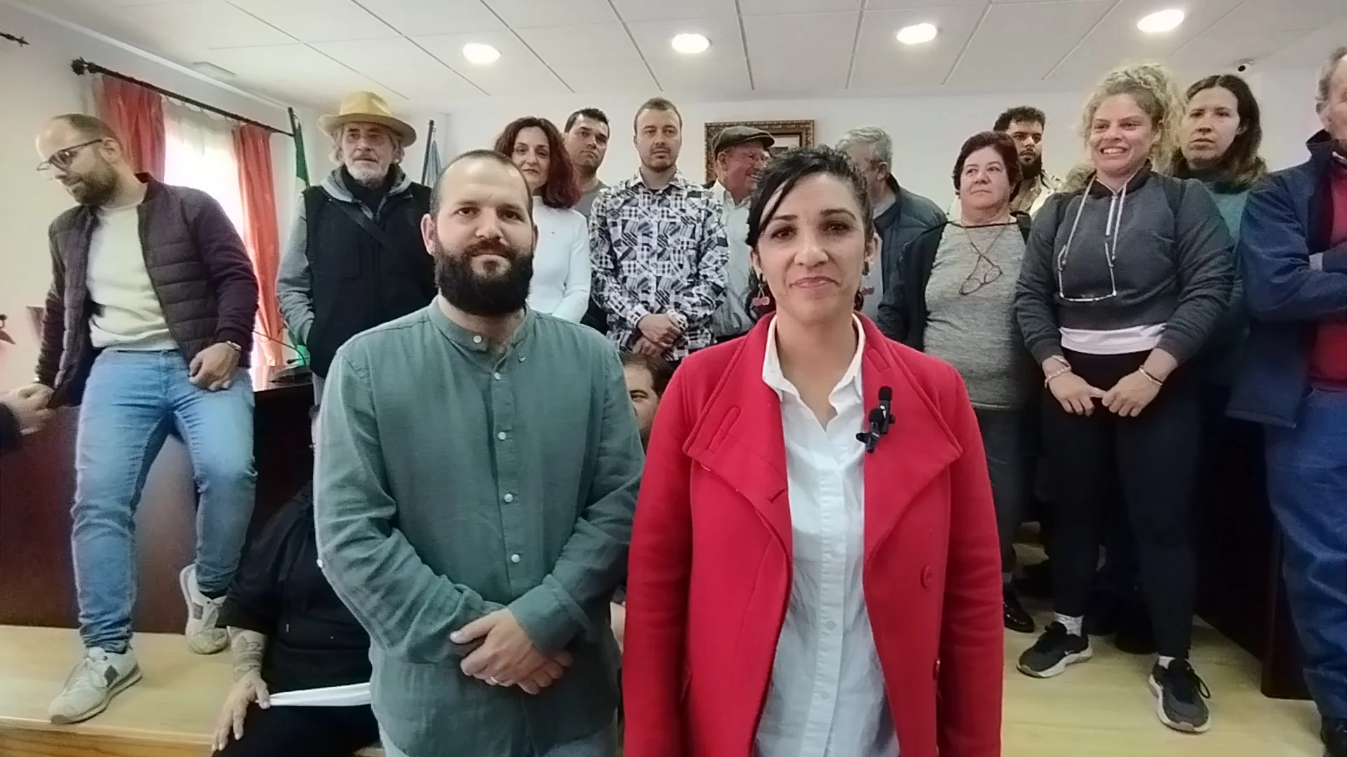 Toni Morillas junto a Rubén Ruiz en la moción de censura al Partido Popular el 27 de mayo de 2024