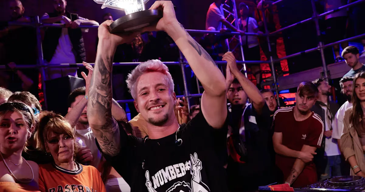 El freestyler malagueño Jesús LC gana la regional de Cádiz de la Red Bull Batalla 2024