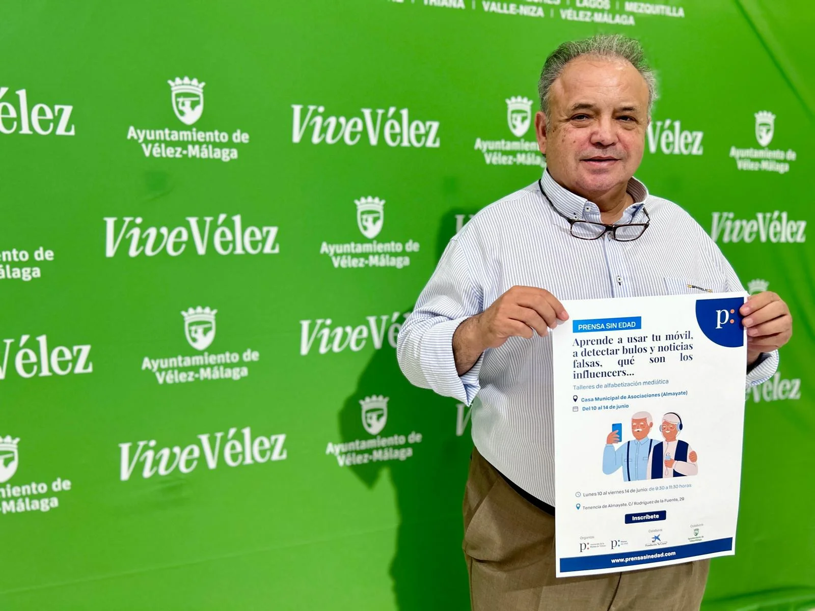 Vélez-Málaga pone en marcha el taller de ‘Prensa sin Edad’