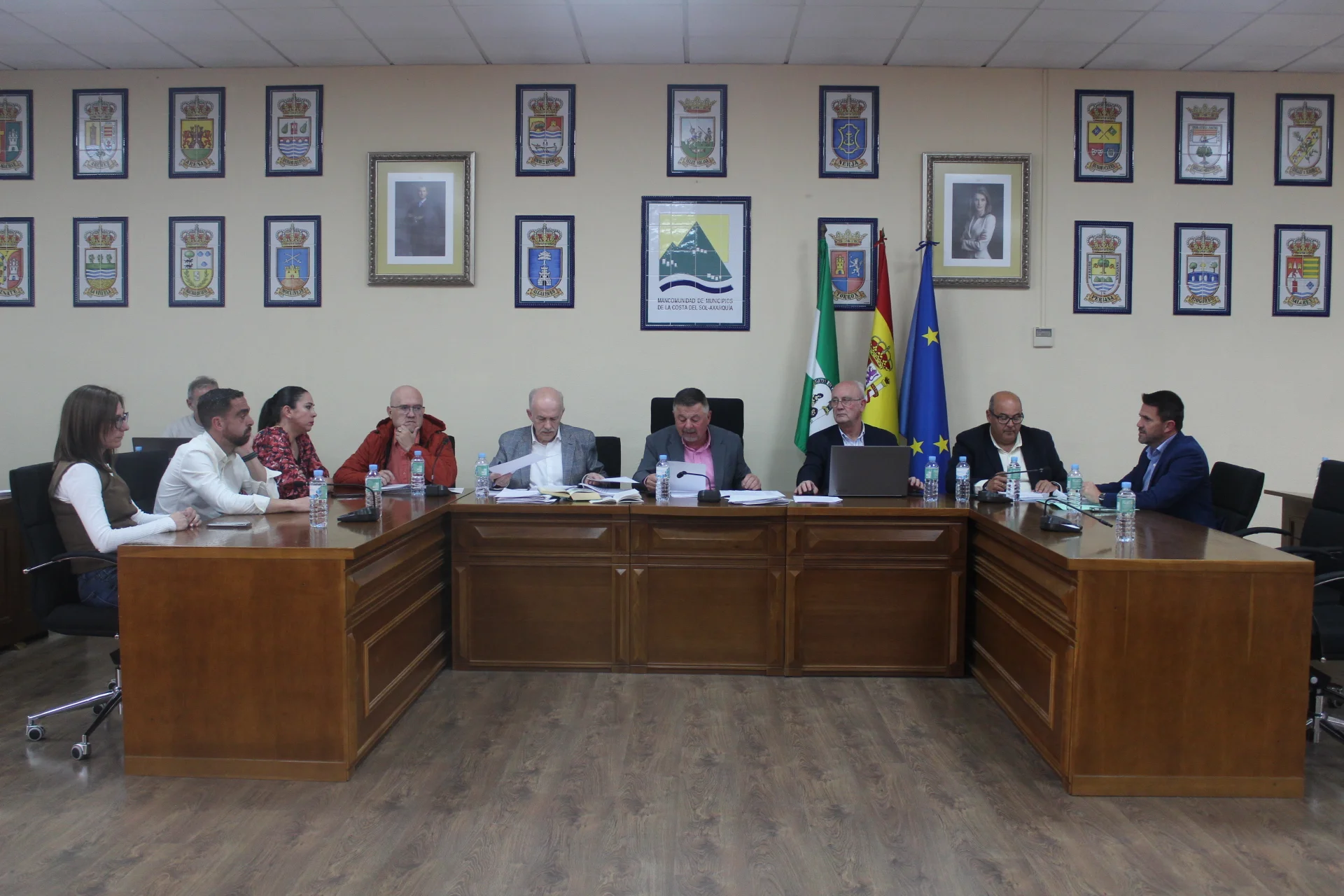 La Junta General de la Mancomunidad Axarquía reclama al Gobierno el tren del Mediterráneo desde Nerja hasta Algeciras y nuevos enlaces a la autovía A7