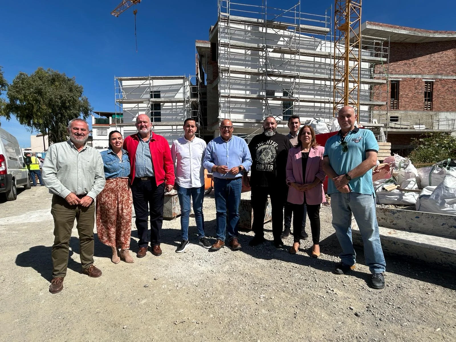 La Escuela Municipal de Música y Danza de Vélez-Málaga, ubicada en el barrio de El Pilar, alcanza el ecuador de su construcción