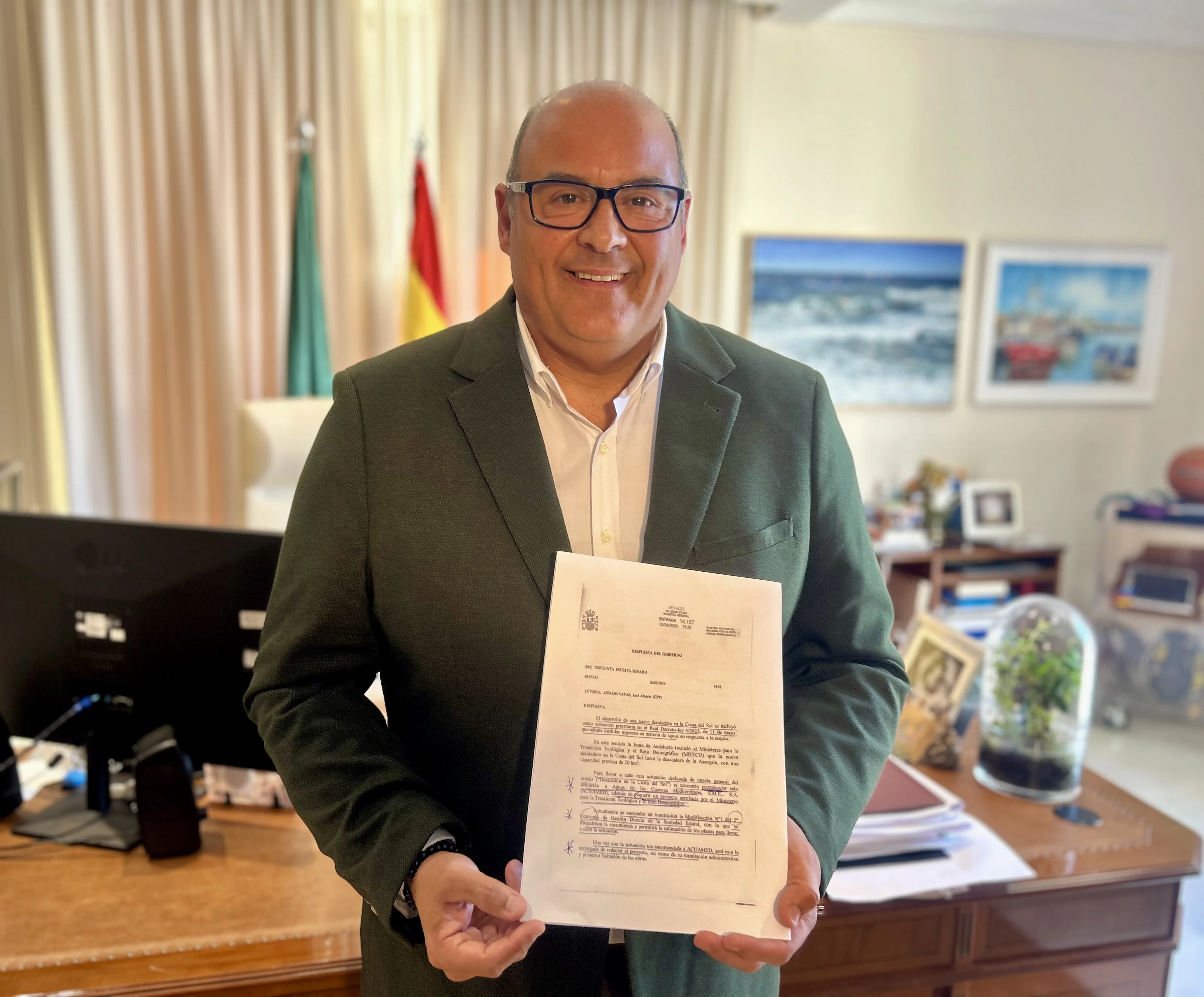 El alcalde de Vélez-Málaga exige al Gobierno de España que “se ponga las pilas, deje de confundir a la población e inicie ya las obras de la imprescincible desaladora de la Axarquía”