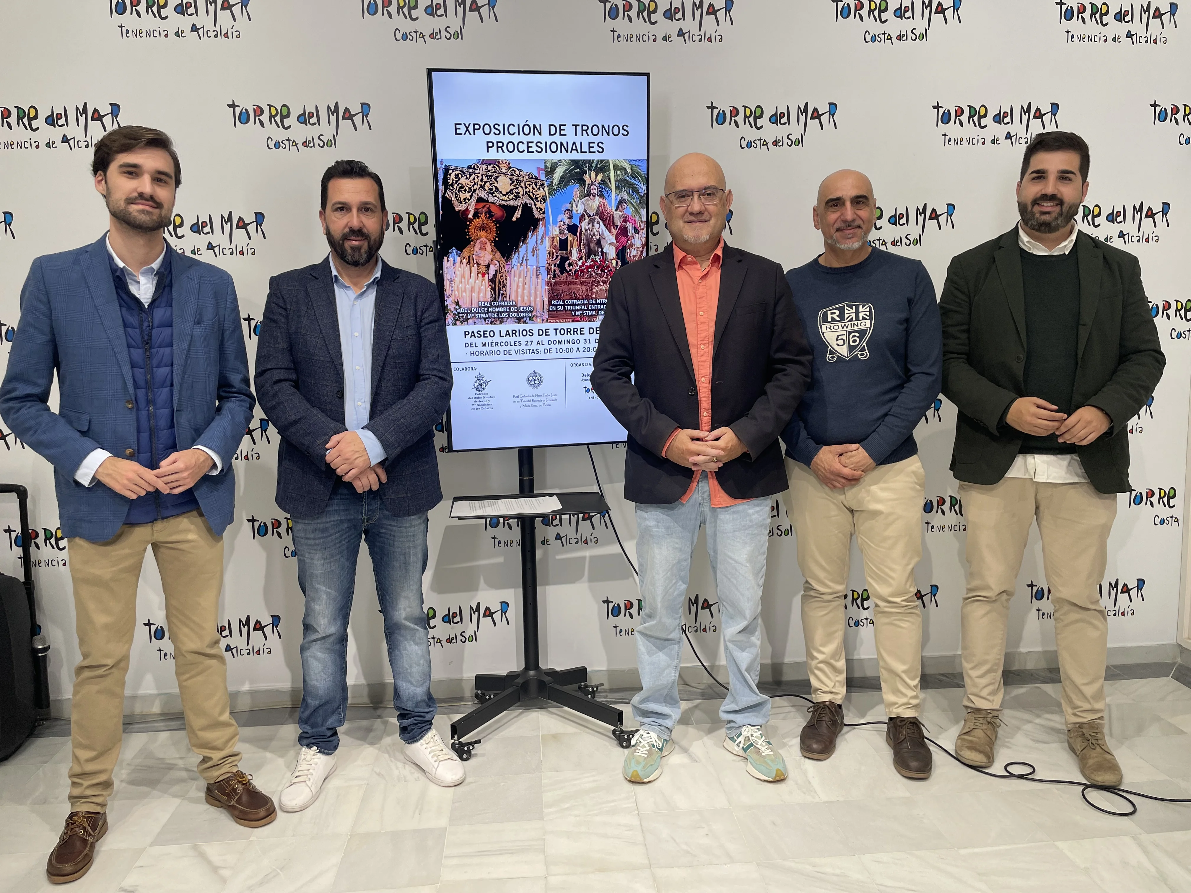 Los tronos de la Virgen de los Dolores y Pollinica volverán a exponerse en el paseo de Larios de Torre del Mar