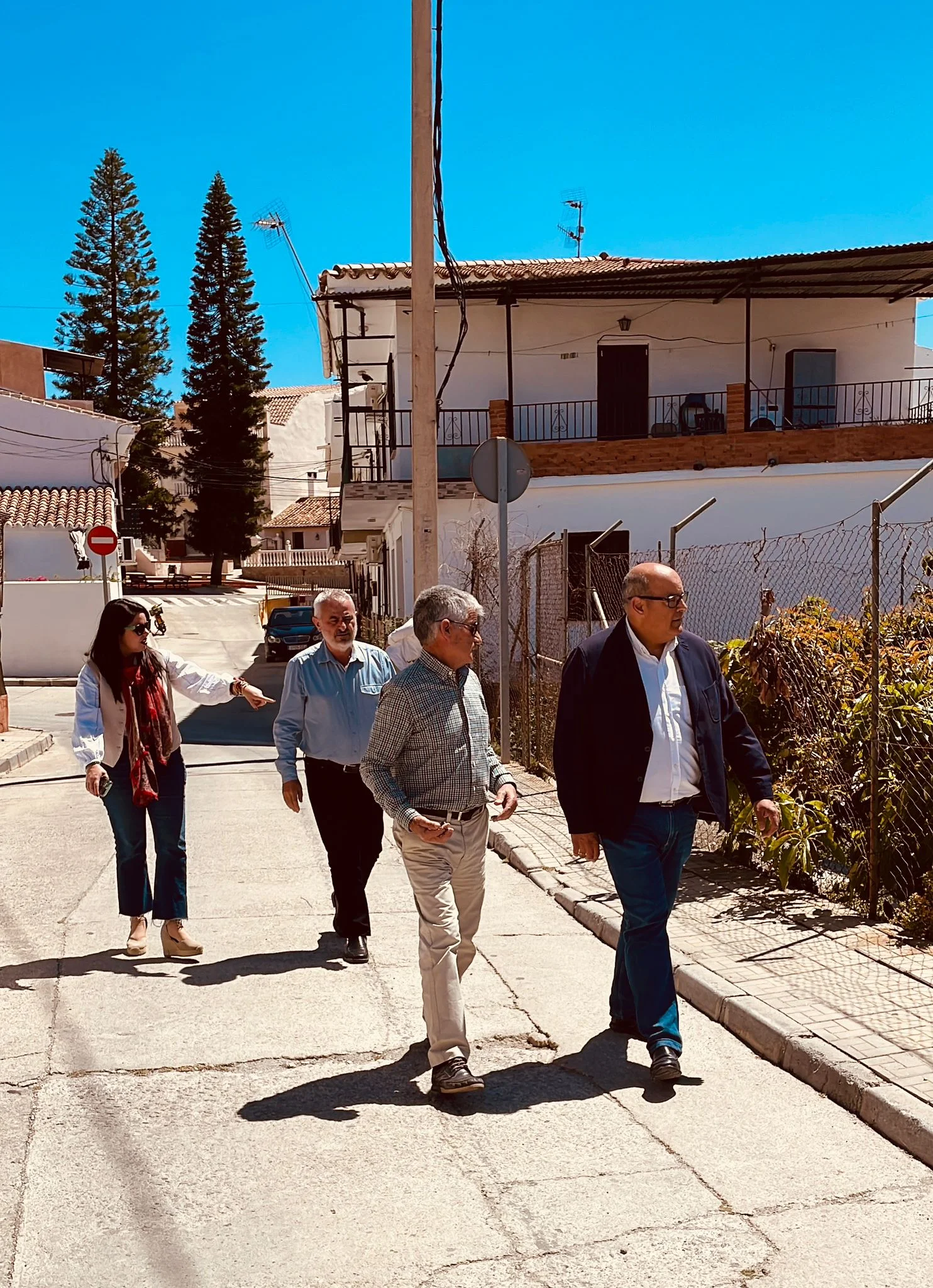 El alcalde pone en marcha mejoras de accesibilidad y anuncia nuevos proyectos en Triana