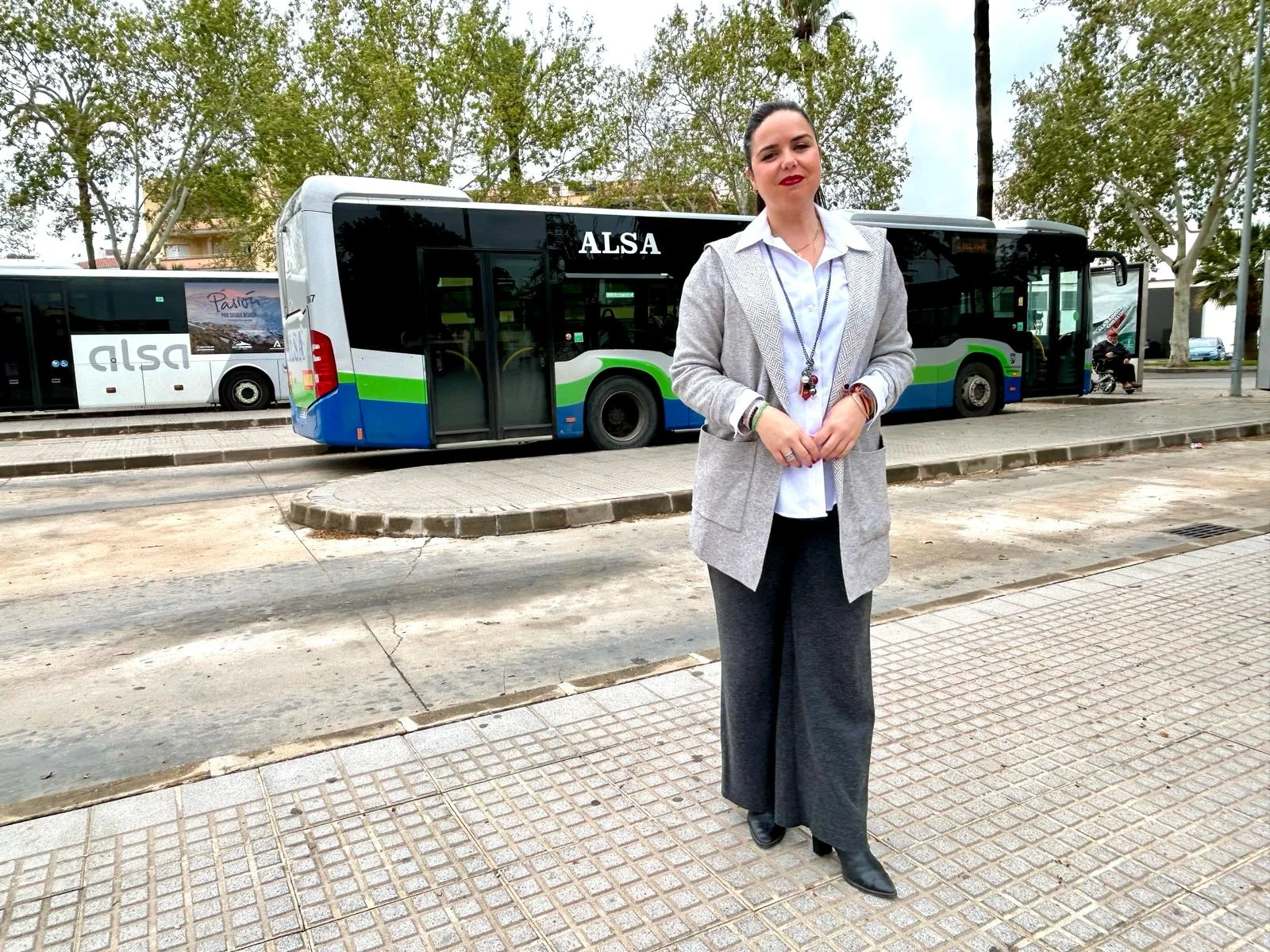 El Ayuntamiento trasladará de forma gratuita en autobús a los vecinos de los núcleos que quieran ver la Semana Santa de Vélez-Málaga