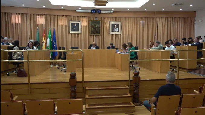 El pleno de Vélez-Málaga aprueba la ampliación del paseo marítimo de Torre del Mar hasta la desembocadura del río Vélez