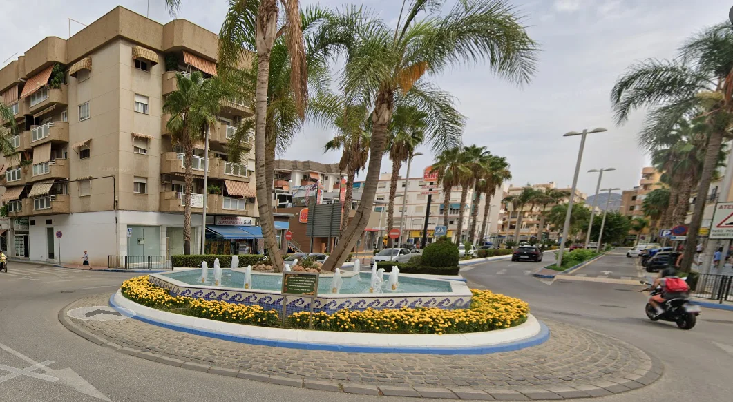 Rotonda Avd Andalucía con Duque de Ahumada en Torre del Mar