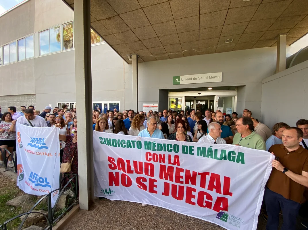 El SAS reducirá tres plazas de psiquiatría en el Hospital Virgen de la Victoria de Málaga, ya desbordado