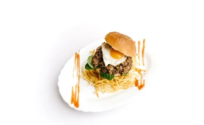 Bar El Granaino presenta, Mini burguer carillero
