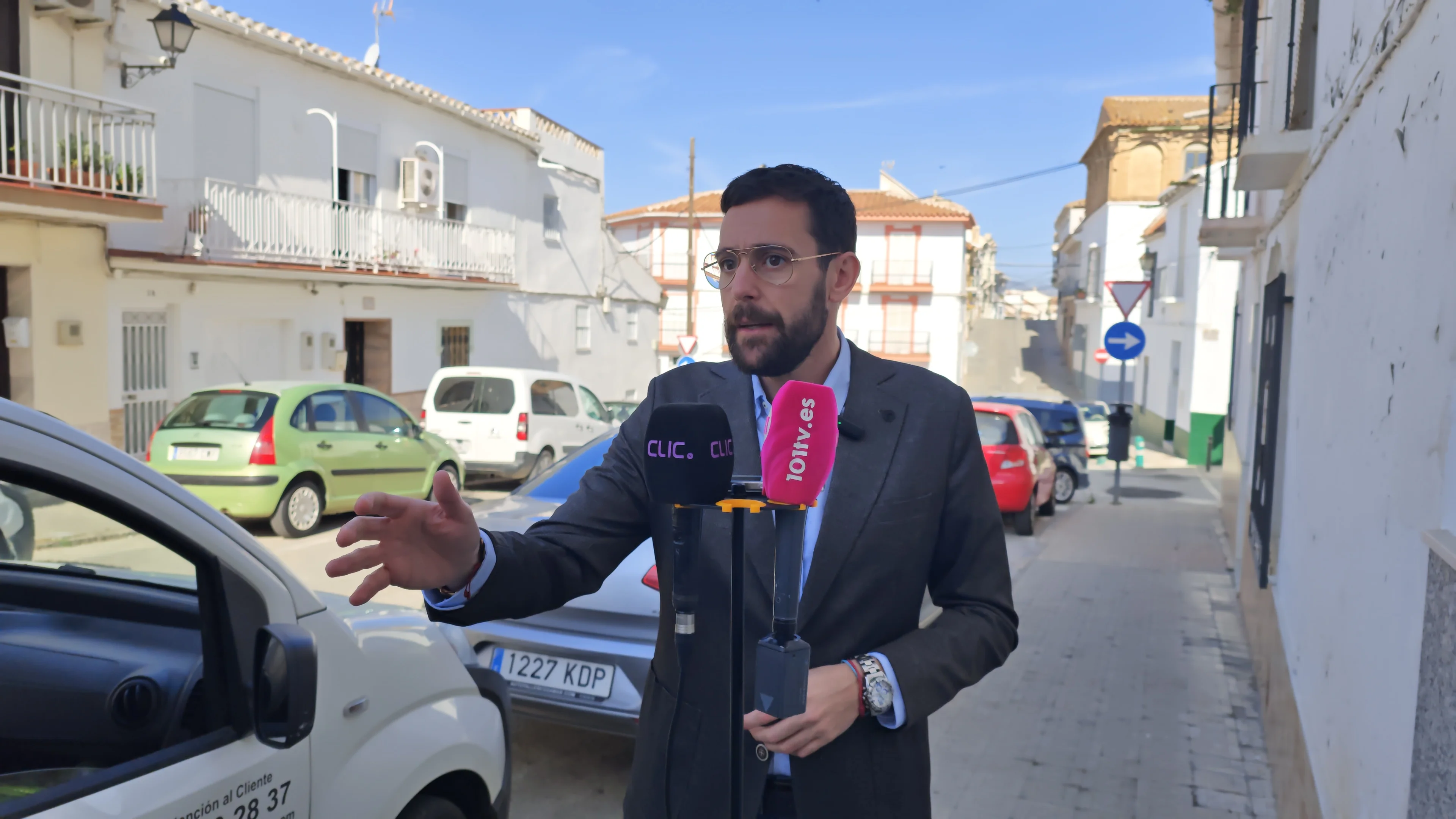 Víctor González reclama a Lupiañez que tome acción y no abandone a los vecinos de esta zona de Vélez-Málaga