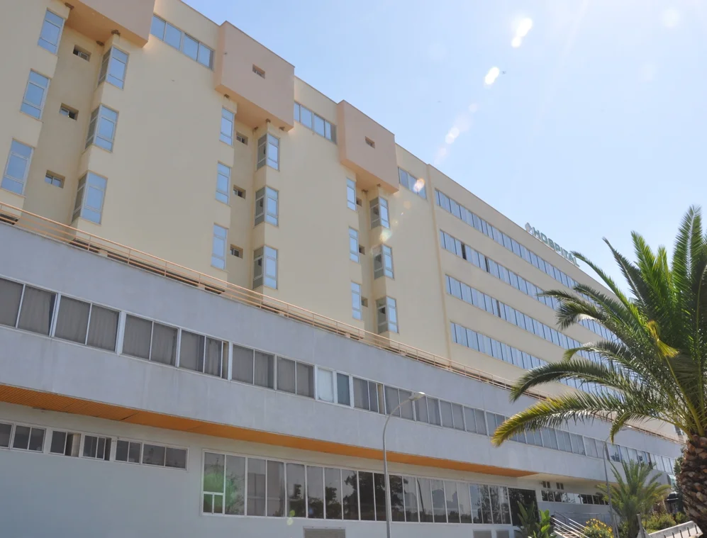 Más de 300 facultativos denuncian en un documento la grave situación que sufren en este hospital de Málaga