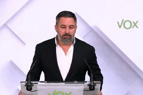 VOX rompe sus gobiernos regionales con el PP y culpa a Feijóo