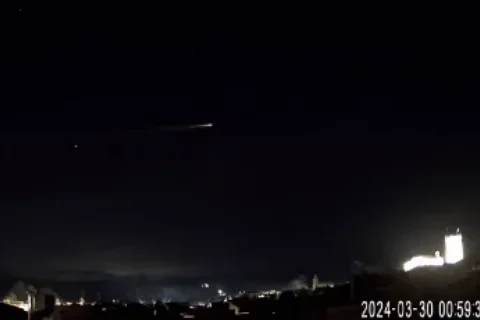 Graban un Bólido Artificial sobre el Mediterráneo la pasada noche de viernes Santo