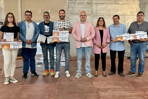 Torre del Mar entrega los premios del concurso de fotografía de la Feria de Santiago y Santa Ana