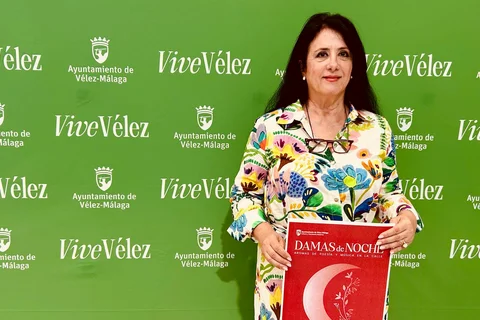 Vélez-Málaga presenta ciclo de poesía 'Dama de Noche'