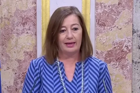 Lunes duro para el PSOE 'Francina Armengol comparece en el congreso ante la comisión de investigación por la compra de mascarillas durante la pandemia'