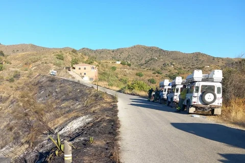 Incendio forestal ha provocado el corte de la carretera MA-3101 en el paraje Venta del Túnel