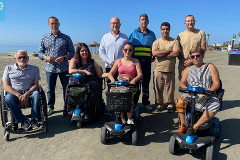 Innovaciones en Accesibilidad en Playas de Vélez-Málaga: Mejoras y Servicio de Baño Asistido