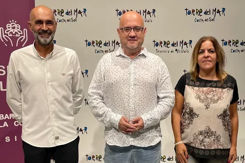 Jesús Pérez Atencia junto a Belén Zapata y Juan García el 17 de octubre de 2023