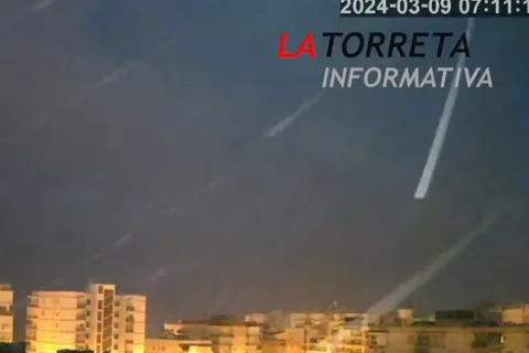 Aviso amarillo por lluvias y fenómenos costeros este sábado en la Axarquía