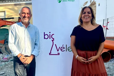 Belén Zapata junto a Jesús María Claros en Vélez-Málaga el viernes 13 de octubre de 2023
