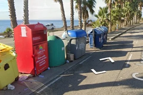 Muere joven de 26 años tras quedar atrapado en contenedor de ropa en Chilches