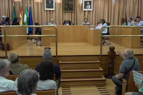 El Ayuntamiento de Vélez-Málaga celebra este viernes el pleno ordinario del mes de mayo