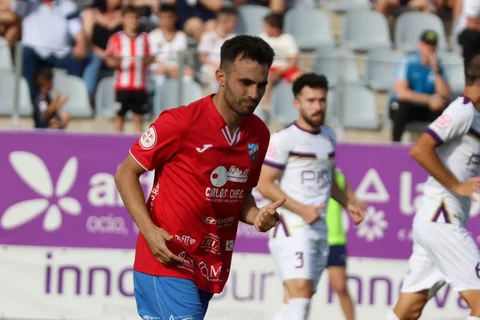 Empate sin goles ante el Real Jaén deja a la UD Torre del Mar fuera del camino de ascenso a Segunda Federación