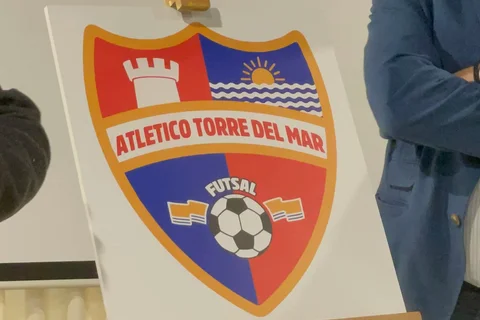 El Centro Cultural Nuestra Señora del Carmen vive una tarde histórica con el nacimiento del Atlético Torre del Mar