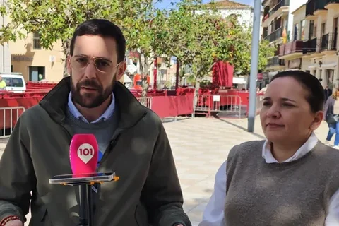 Víctor González acusa al Alcalde de Vélez-Málaga de despilfarrar el dinero de los Veleños