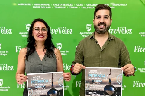 Caleta de Vélez acoge la final del II Circuito Provincial de Petanca