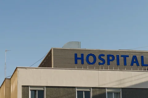 Intoxicados ocho médicos en Málaga por la cena que les ofreció el centro hospitalario