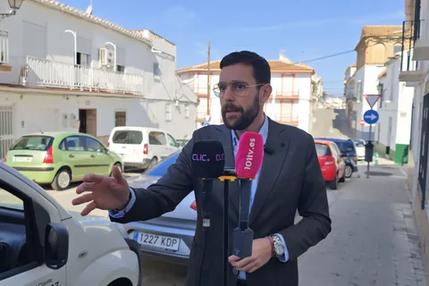 Víctor González reclama a Lupiañez que tome acción y no abandone a los vecinos de esta zona de Vélez-Málaga