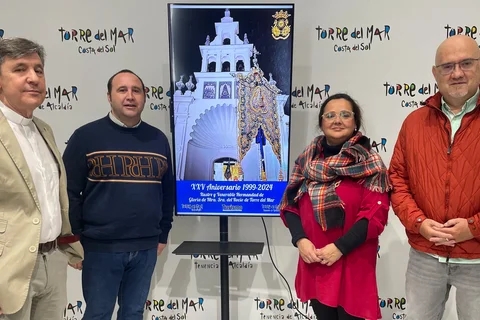 La Hermandad del Rocío de Torre del Mar presenta un libro ilustrado por su XXV aniversario